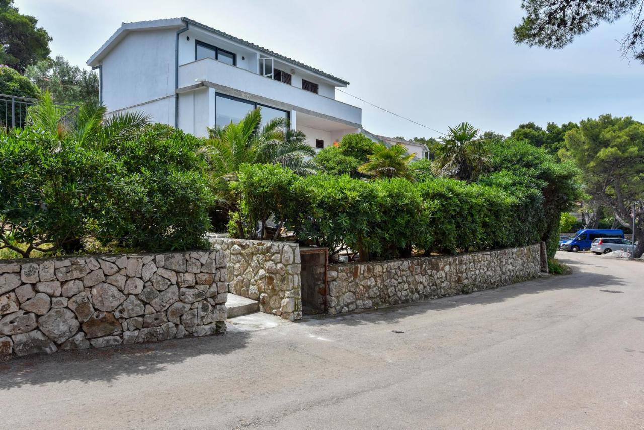 Lazaneo Seafront Apartments, Jelsa  Esterno foto
