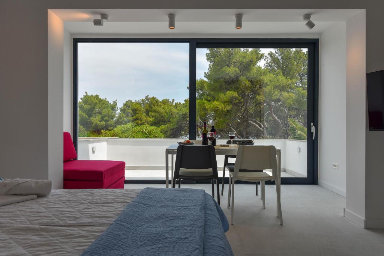 Lazaneo Seafront Apartments, Jelsa  Esterno foto