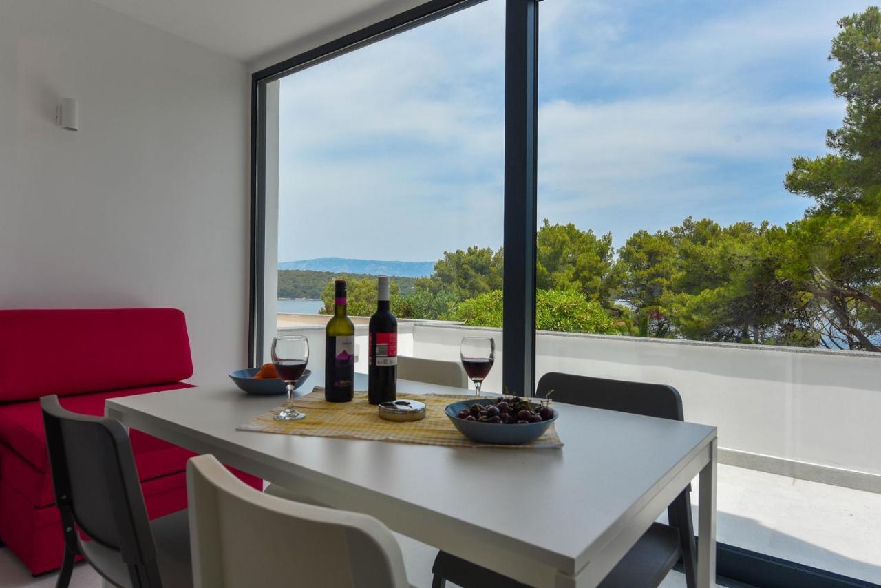 Lazaneo Seafront Apartments, Jelsa  Esterno foto