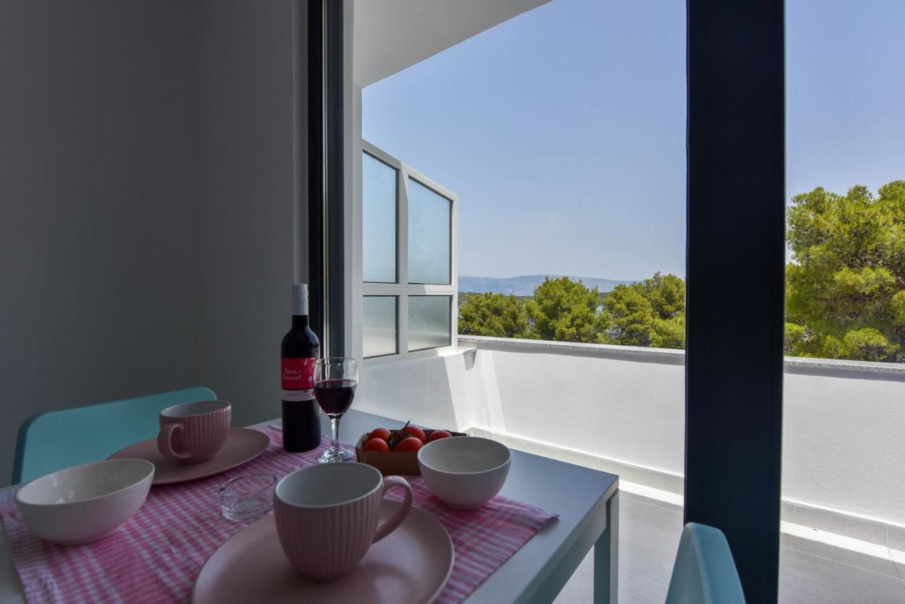 Lazaneo Seafront Apartments, Jelsa  Esterno foto